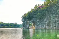 象鼻山•隱宿｜RIVERSIDE•SKY•WALKLUXE設計飯店（桂林兩江四湖店） - 2 星級