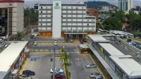 홀리데이 인 익스프레스 테구시갈파 바이 IHG - 주차장