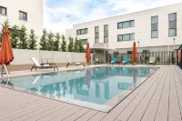 Residence Inn Toulouse-Blagnac Airport - Pools