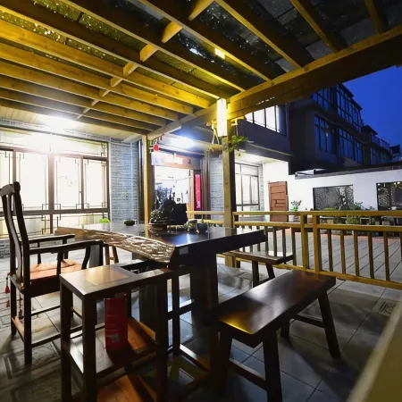 Tianqingjiang Boutique B&B