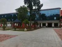 Baotianman Shanshui Inn - Inns