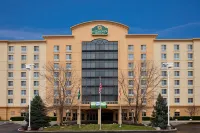 La Quinta Inn & Suites by Wyndham Cincinnati Sharonville