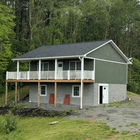 RiverView Cabin 2 Bedroom/1 Bath, Deck w/Hot Tub & Beautiful View/Fire Pit/Grill