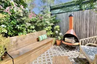 Fully Remodeled Charming 3Bed+ 2Bath Bungalow in Iconic Venice Beach.