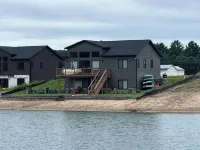 Relax & Unwind at Sunset Lake Paradise 4Br Lakefront Retreat with Fire Pit, WiFi