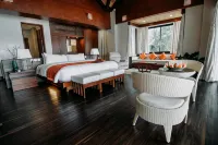 Villa Angelina Luxury Suites - spa