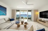 Lagoon 204 - Hamilton Island - Homestays