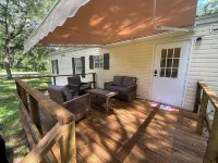 North Florida Cabin near Springs / Trails / Campground / Fire Pit