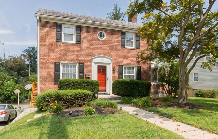 A charming, stylish guesthouse in the heart of Towson.