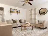 Spring Specials - Chic Boho Style - FirePit - 20Min to Six Flags - 10Min to Rafb Hotels in Live Oak