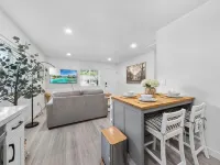 Chic & Fresh 2BSuite in Glendora Hotels in Glendora
