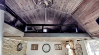 Charming Cabin with AC, Heating, Hot Tub, at Painted Buffalo Resorts