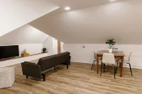 Seabiscuit Loft - Studio Stay in Downtown Lexington