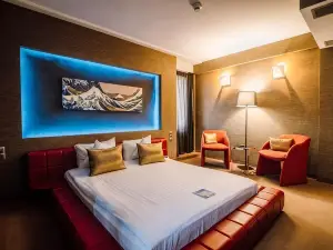 Plaza V Executive Hotel