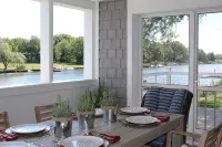 Mystic Area Waterfront with Amazing Views - Wifi