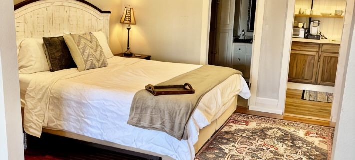 Bison Hall 6, No cleaning fee, 1 block from court square Hotels in Searcy