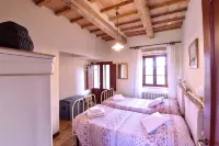 Near Siena (6 km), in Chianti, swimming pool and terrace, Wi-fi, A / C - Wi-Fi