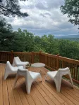Modern and Peaceful Home with Amazing Mountain Views! - 4-Star