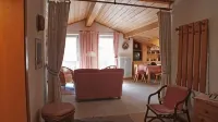 Well-kept attic apartment with mountain views, free WiFi, TV, Chiemgau map, ...
