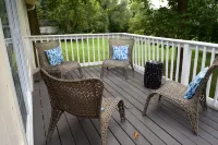 The Sycamore Cottage located in the Amish Country. Minutes to local attractions - Homestays
