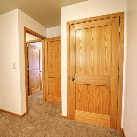 Cozy 5bdrm Haven in the Heart of Gillette 5 Min from Downtown- FREE Pool Passes!