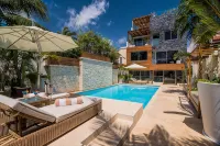 Luxury Waterfront Villa with private gym and cinema - Villas