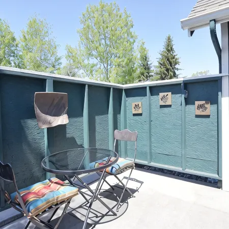 WALK TO DOWNTOWN & OLD MILL-1 BLOCK TO THE RIVER-MODERN/ATTRACTIVE 1 BDR  SUITE