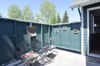 WALK TO DOWNTOWN & OLD MILL-1 BLOCK TO THE RIVER-MODERN/ATTRACTIVE 1 BDR  SUITE