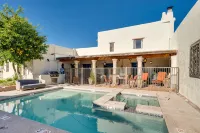 Midtown home with Pool Spa, fire pit, close to U of A, Restaurants, & Shopping - สระว่ายน้ำส่วนตัว