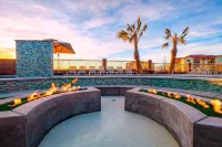 Spacious 5 Bedrooms 6 Bathrooms Near Zion Private Pool & Extra Large Hot Tub - Balcony