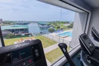 "Mimi's Place" Waterfront Condo