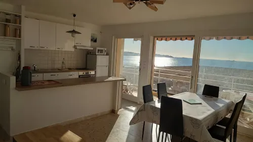 Sea view apartment 80m2 - Sea View