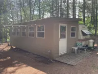 Quiet and Secluded CamperCabin at Camp Northern Lights - Homestays