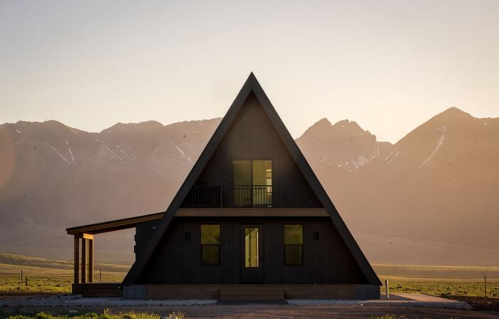 Luxury 3-bdr A-Frame on 35 acres with Mountain Views, Westcliffe, CO