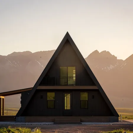 Luxury 3-bdr A-Frame on 35 acres with Mountain Views, Westcliffe, CO Отели в г. Кастер