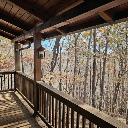 Relaxing 2 bedroom 2 bath cabin minutes from Dahlonega city center!