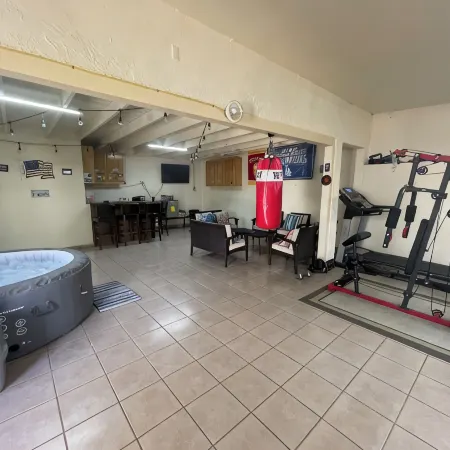 Lovely Casita, Quality Lodging by the Beach.