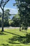 East Hampton: Chic 4 bed, Water Views, Walk to Beach, 5 min drive to Amagansett