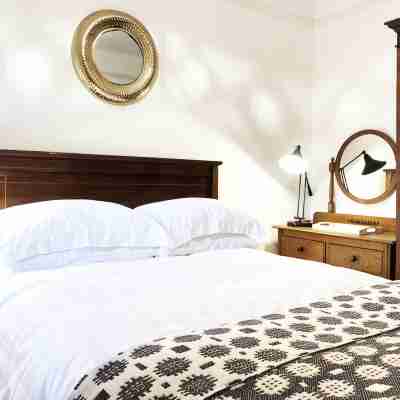 Short Breaks Available!! Rooms
