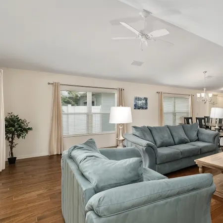 Luxury Living Minutes Away from Brownwood Paddock Square-4 Seat Golf Cart Incl.