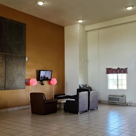 Budget Host Inn