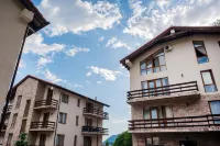 Oplot Apartments Gori Hotel のホテル