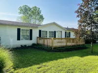 Secluded Farm near Bennett Springs State Park, 66 Robin Ln Tunas, MO 65764