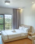 Phoenix Apartment by Link