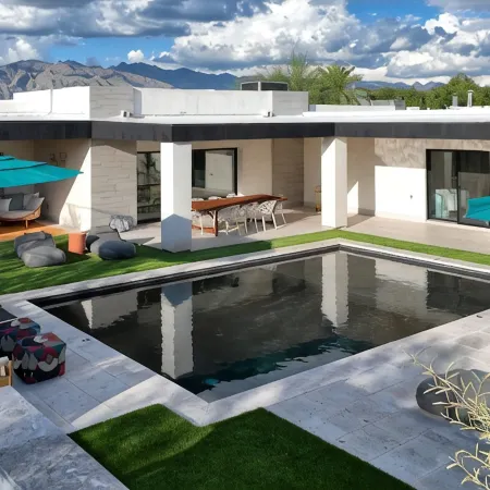 Central Tucson Luxury - Minutes from U of A - Saltwater Pool - Sleeps 10