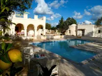 Beautiful Character Villa and Trullo in Ostuni Olive Grove with Private Pool - Villas