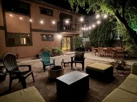 Mid-Century Beach Lodge- 1 Block to Beach!