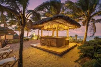 Award-Winning Beachfront VillaSleeps 28  • Full Staff • Pool Spa Private Beach - 빌라