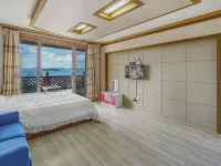 Yeosu Sunset Maru Pension Hotels near Dolsan-eup