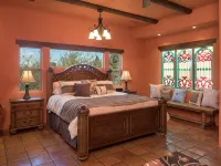Hacienda de los Arbolitos - *HOT TUB* and Peace Hotels in Cornville